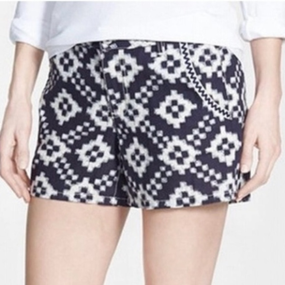 Two by Vince Camuto Linen Blend Navy Geometric Print Shorts Women's Size 27/4
